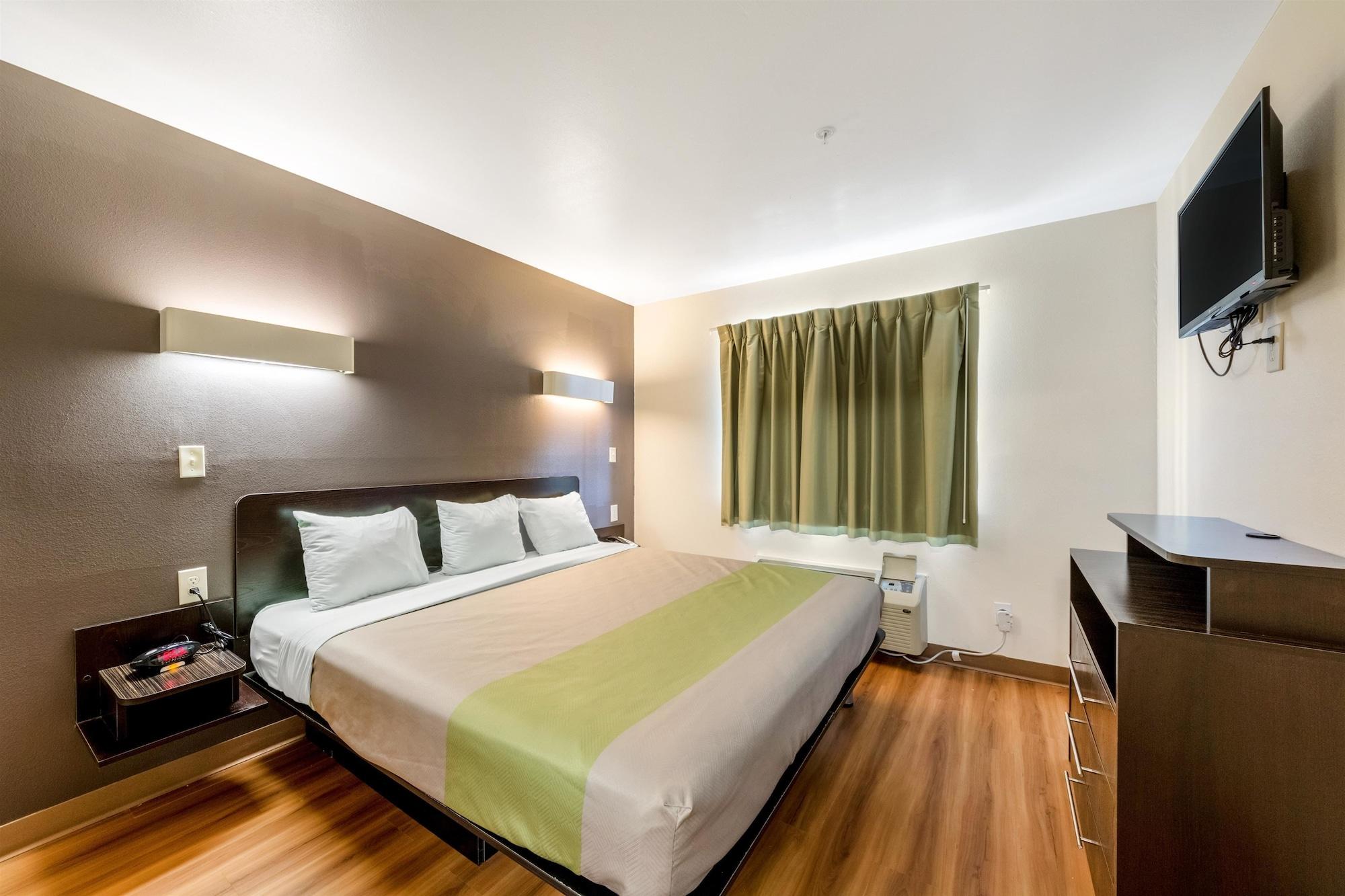 Motel Super 8 By Wyndham Kenedy