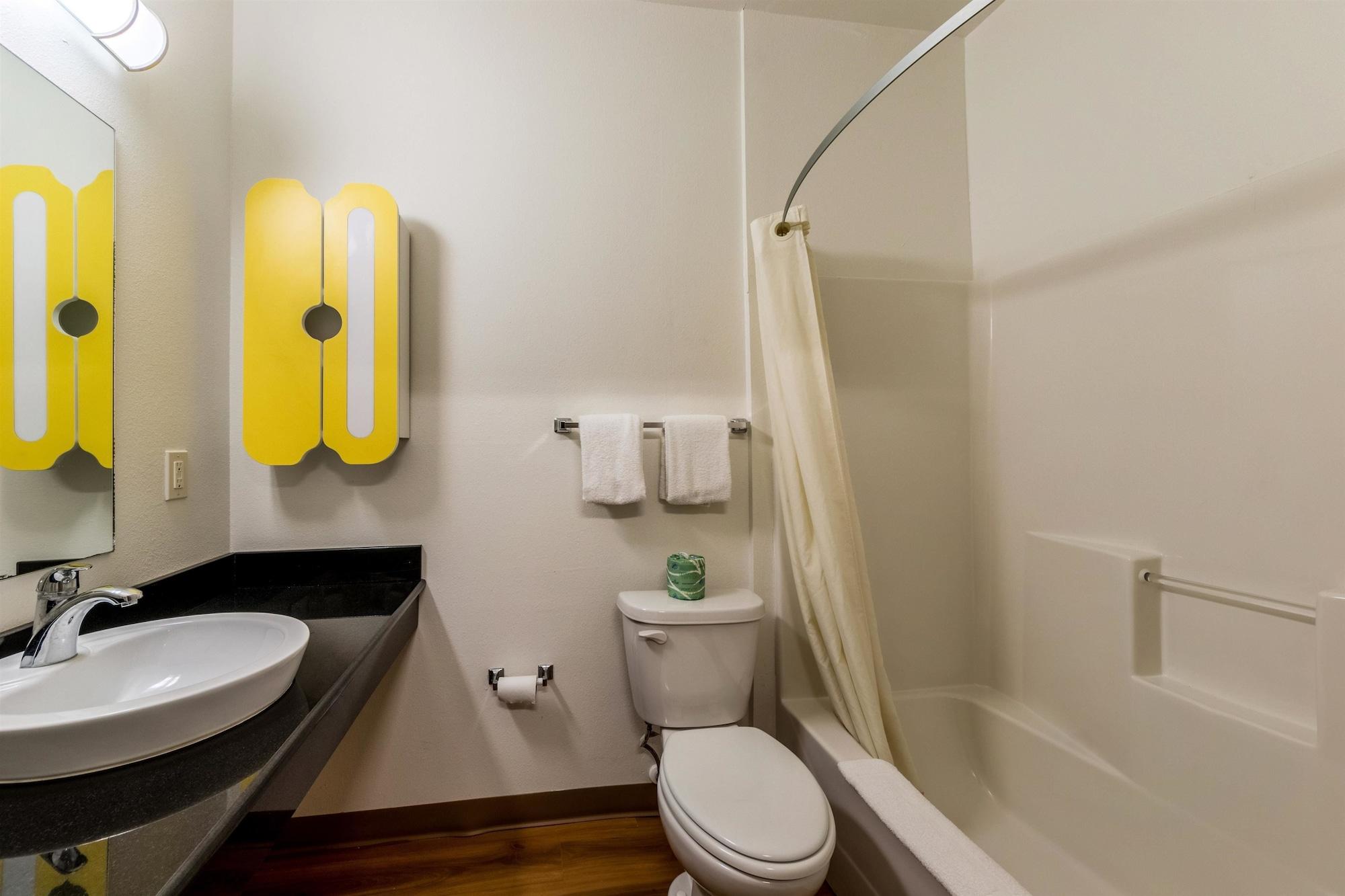 Super 8 By Wyndham 2*