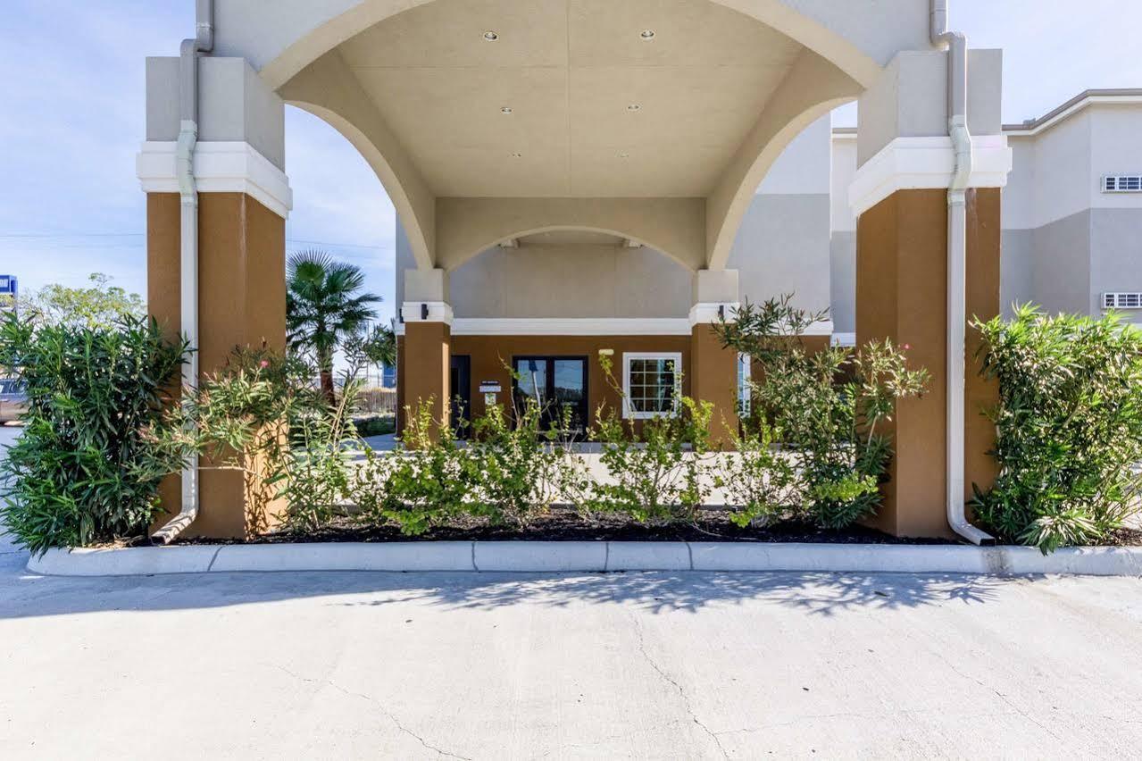 Super 8 By Wyndham 2* Kenedy